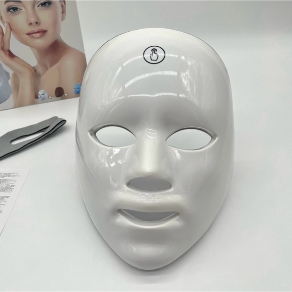 Facial Mask - White these mask really work. Been using mine.